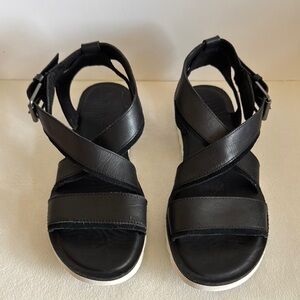 Toms sandals